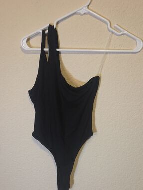 Bozzolo Black One-Shoulder Bodysuit